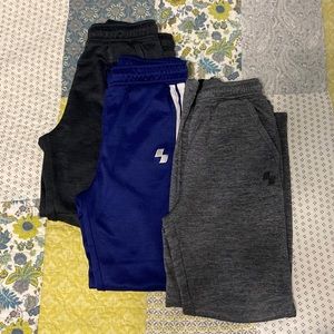 🏀 Lot of 3 boys joggers 🏀 Large 10/12 🏀